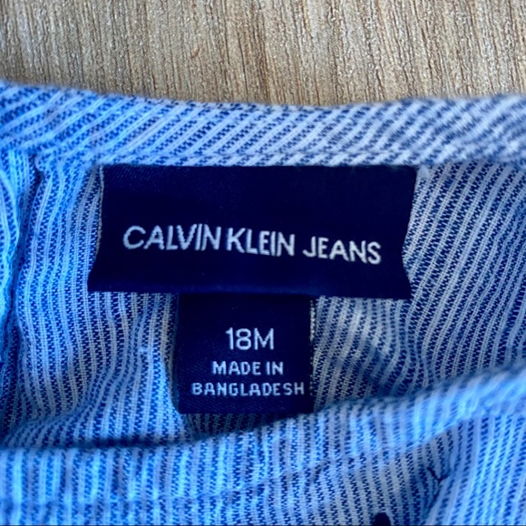 Calvin Klein Ruffle Dress with Capri Pants 18m - Picture 5 of 9
